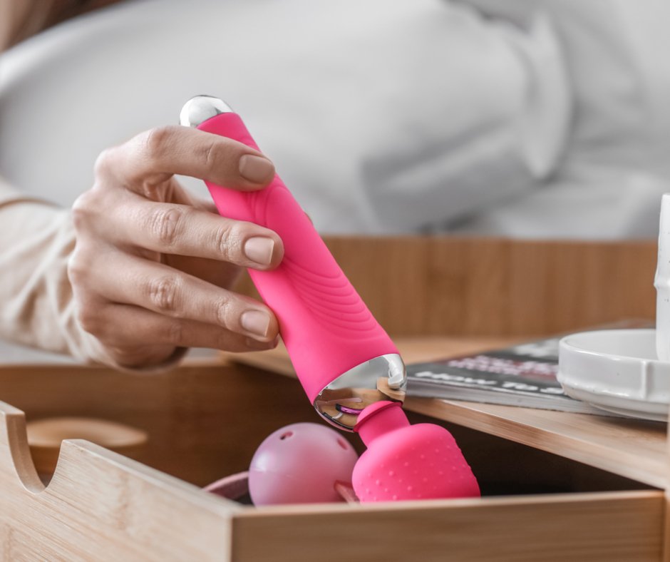 Do the 🍆 in your top drawer need an upgrade? - Naked Curve