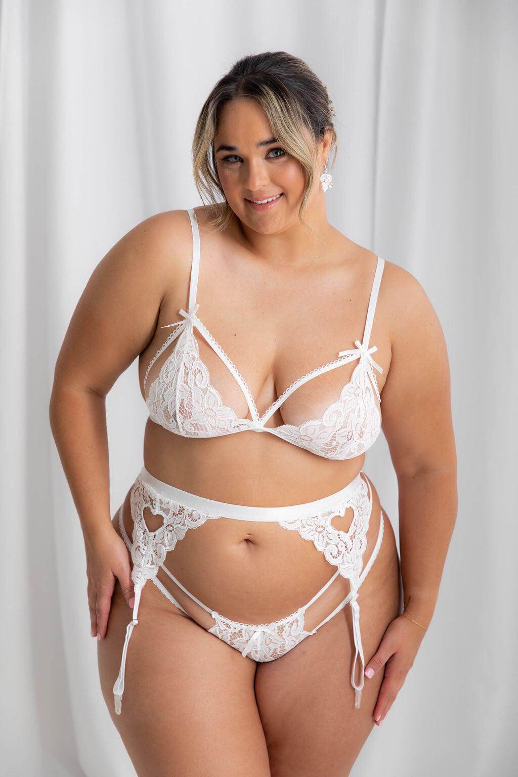 Camellia White Set - Lingerie Sets - Naked Curve