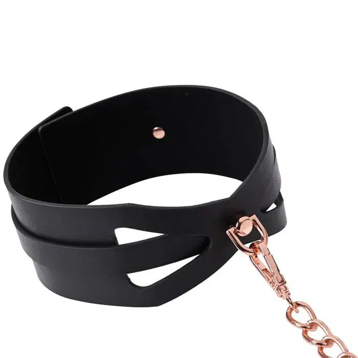 Sex & Mischief Brat Collar & Leash - Naked Curve